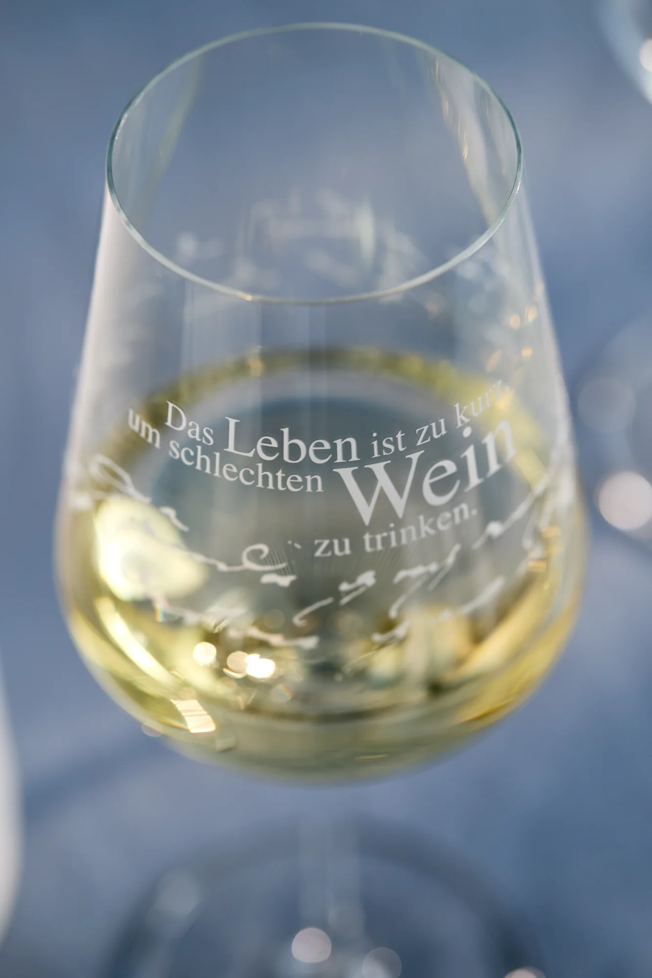 Weinglas Das Leben ist zu kurz