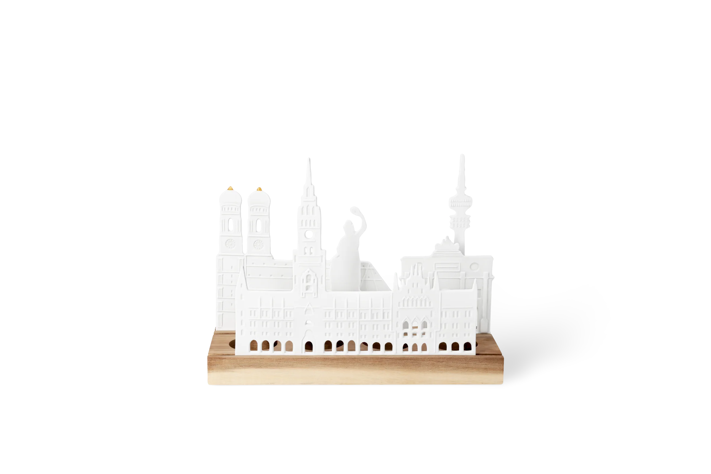 Lichtszene München Weiße Lichtszene mit Münchner Stadtsilhouette und goldenen Turmspitzen auf einem Holzsockel in der Vorderansicht.