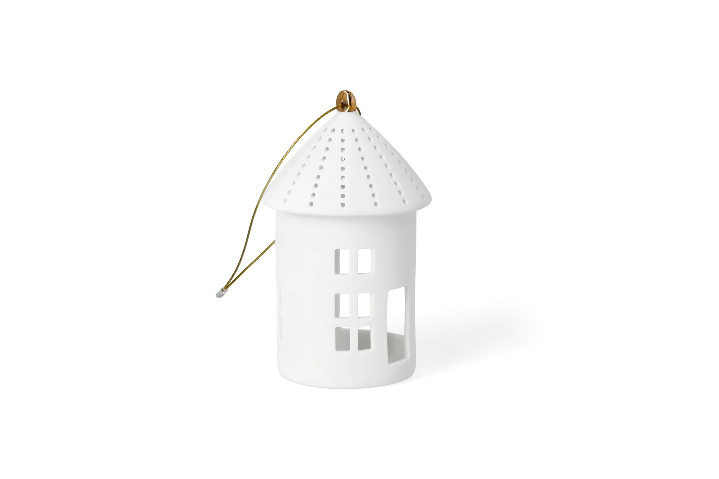 Lichthaus Hängend Rund Klein Weißes Lichthaus aus Porzellan mit durchbrochenen Fenstern, perforiertem Dach und goldener Aufhängung in der vorderen Linksansicht.