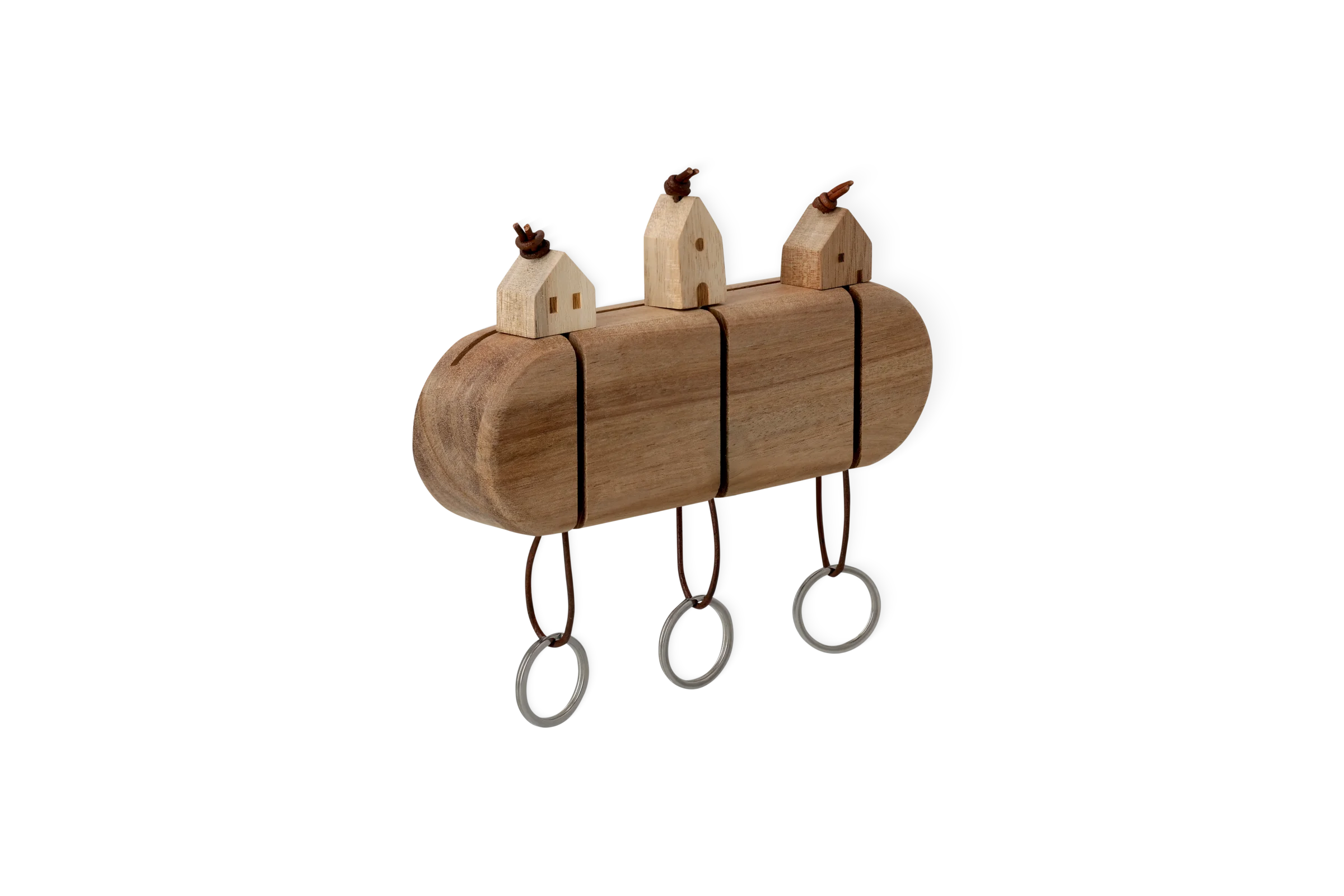 Schlüsselordnung aus Holz mit drei Häusern, Lederbändern und Metallringen in der vorderen Linksansicht.