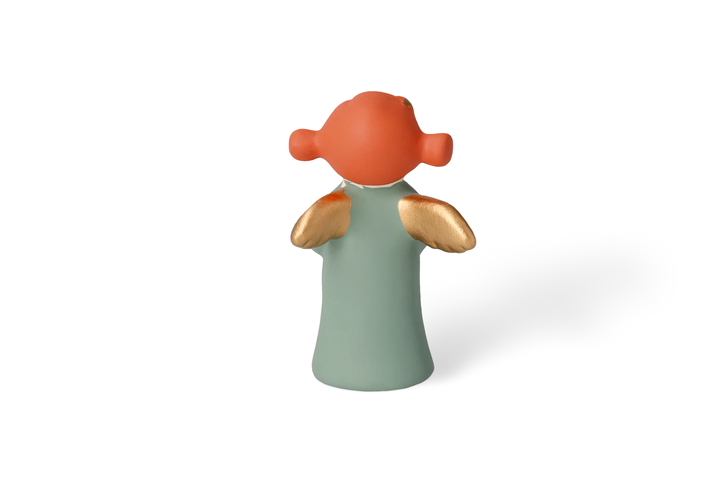 Engel Sternchen Klein - Edition 9 Dekofigur Himmlische Schwester mit goldenen Flügeln und roten Zöpfen, die ein grünes Kleid trägt und einen goldenen Stern hält, in der Rückansicht.